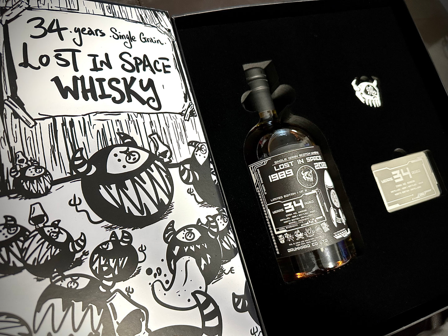 Drunkard World - Lost In Space 34 years Whisky